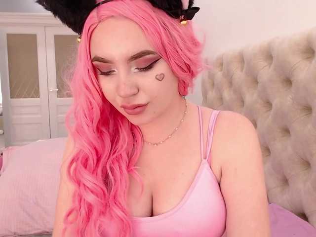 Live sex webcam photo for Aliinaxx #273955082