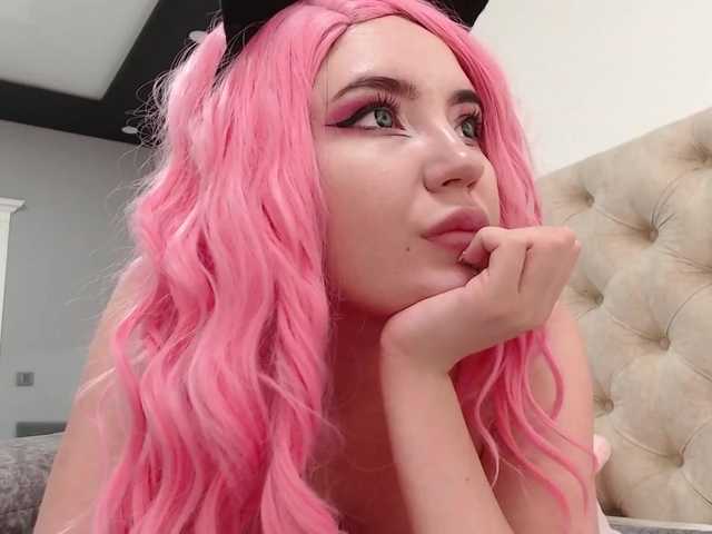 Live sex webcam photo for Aliinaxx #274145816