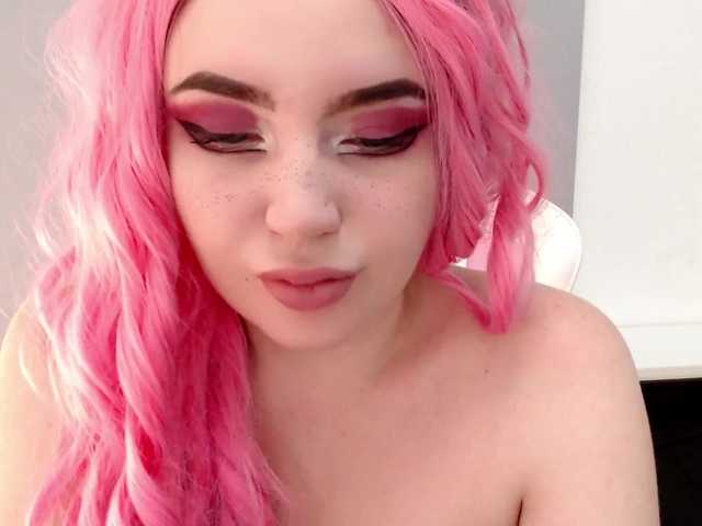 Live sex webcam photo for Aliinaxx #274278749