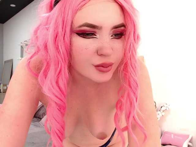 Live sex webcam photo for Aliinaxx #274480116