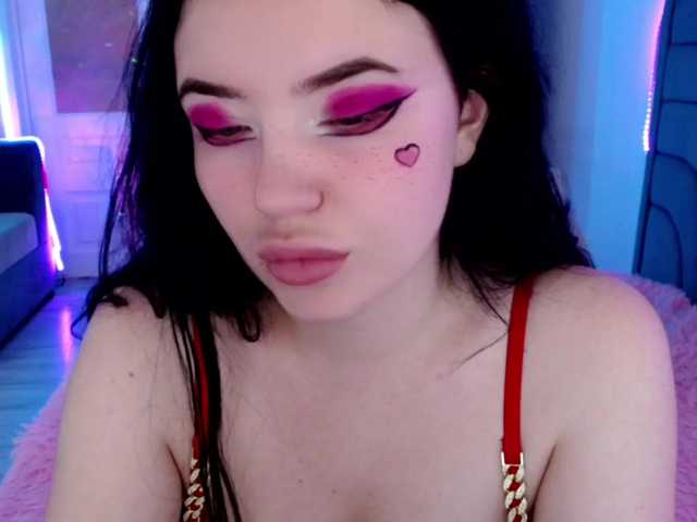 Live sex webcam photo for Aliinaxx #275681489