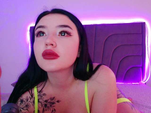 Live sex webcam photo for Aliinaxx #276542829