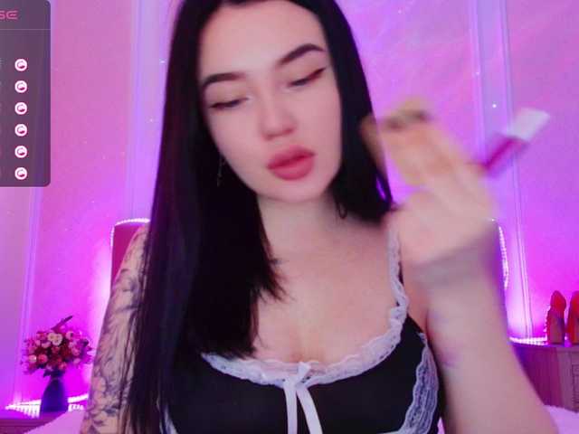 Live sex webcam photo for Aliinaxx #276897763