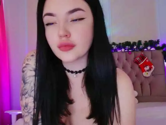 Live sex webcam photo for Aliinaxx #277075746