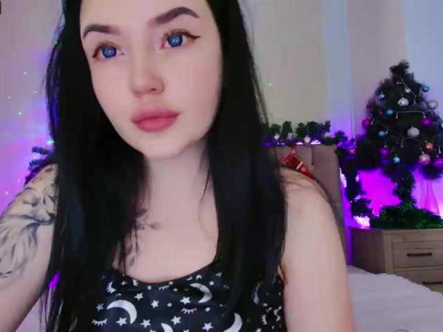 Live sex webcam photo for Aliinaxx #277082763