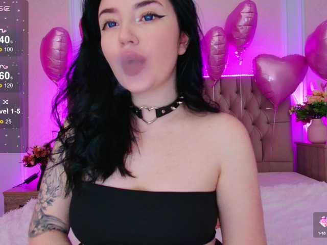 Live sex webcam photo for Aliinaxx #277331437