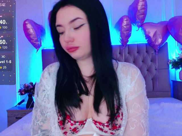 Live sex webcam photo for Aliinaxx #277351164