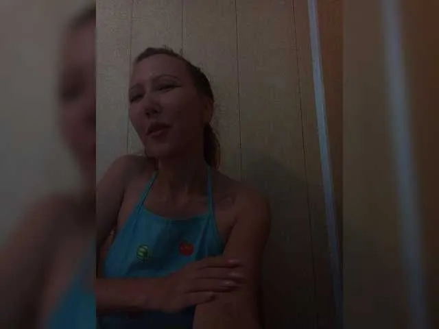 Live sex webcam photo for Alina-7799 #276496484