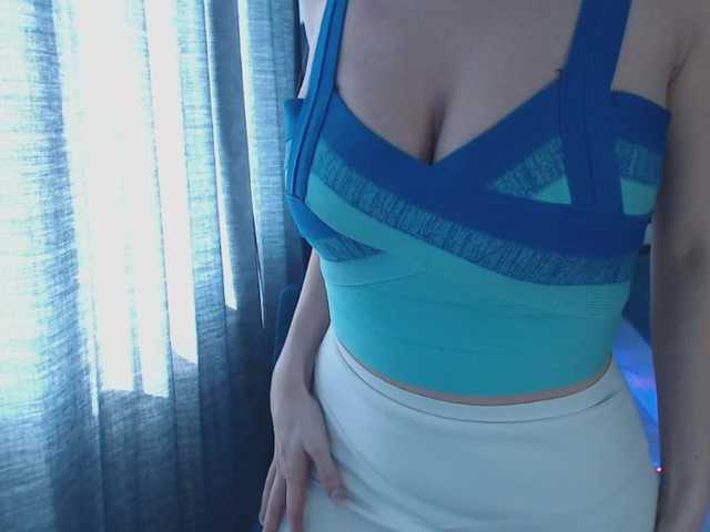 Live sex webcam photo for Alina-Lovely #272819474