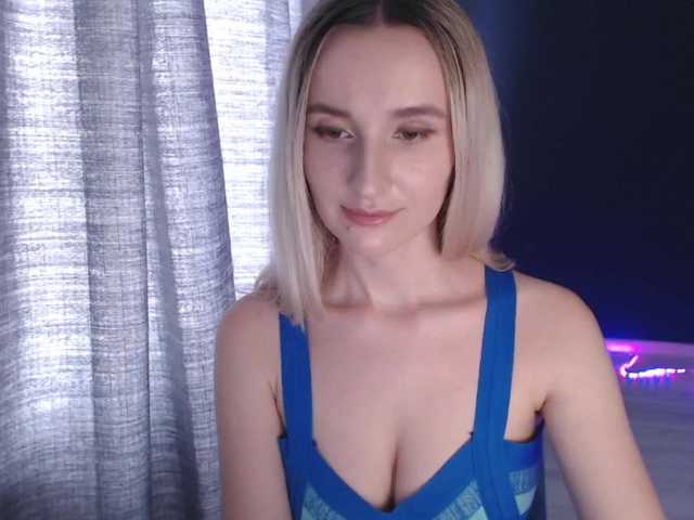 Live sex webcam photo for Alina-Lovely #273231886