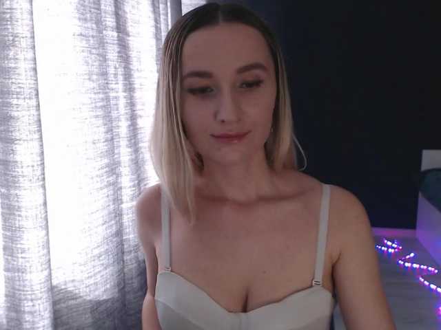 Live sex webcam photo for Alina-Lovely #273472525