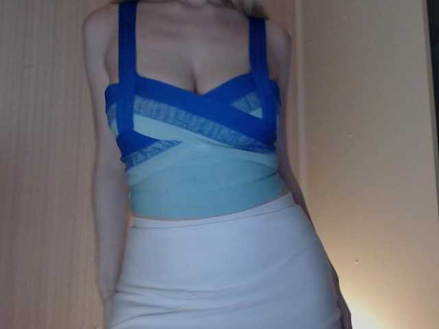 Live sex webcam photo for Alina-Lovely #277736606