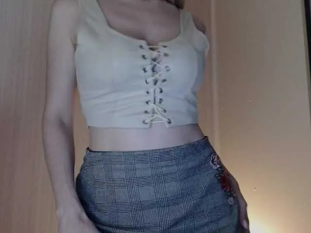 Live sex webcam photo for Alina-Lovely #277946133