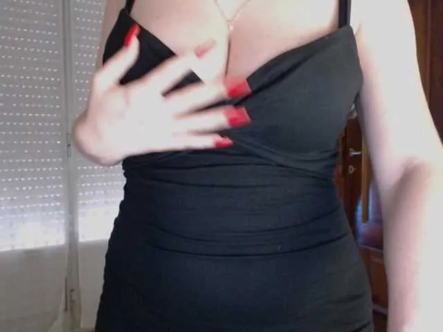 Live sex webcam photo for Alina-Lovely #291417995