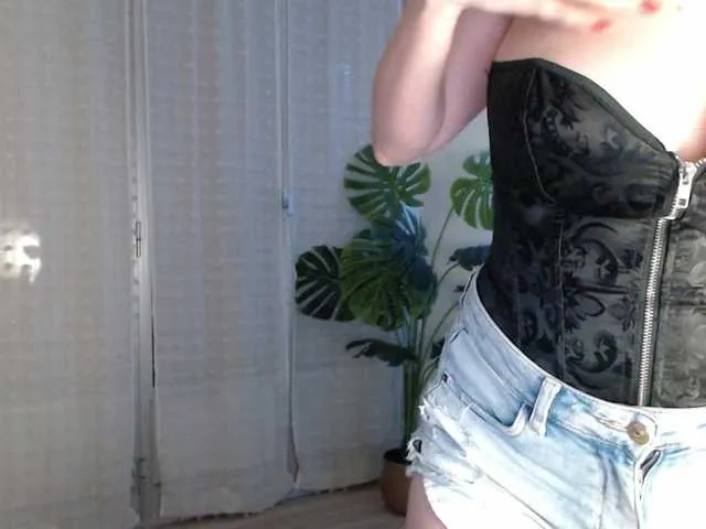 Live sex webcam photo for Alina-Lovely #292202494