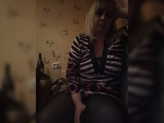 Live sex webcam photo for Alina1965 #290643772