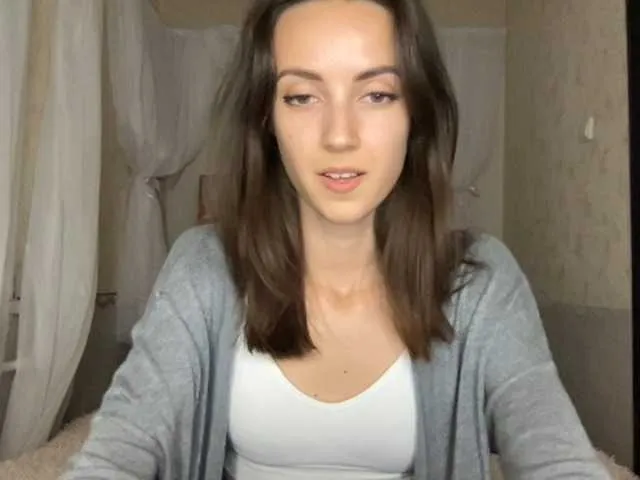 Live sex webcam photo for AlinaAp #276194107