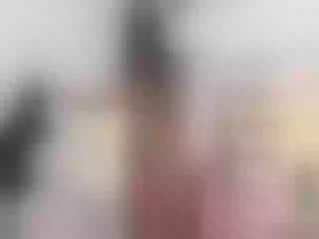 Live sex webcam photo for AlinaColeens #275601609