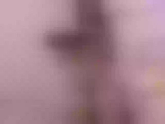 Live sex webcam photo for AlinaColeens #276609141