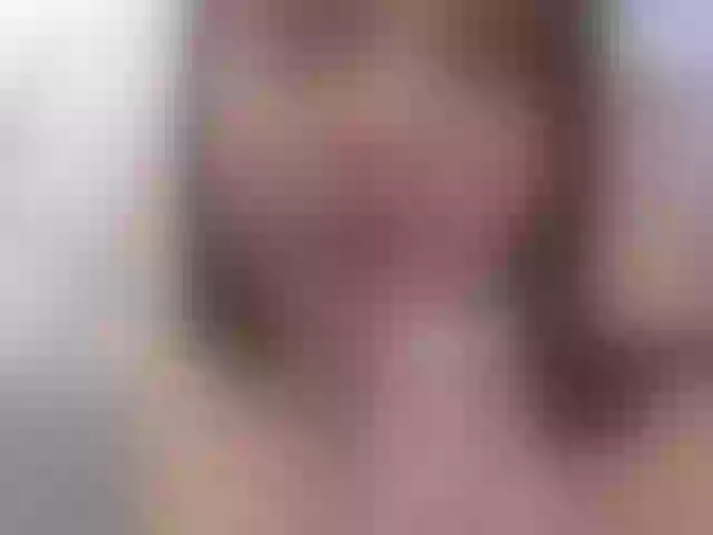 Live sex webcam photo for AlinaColeens #277006934