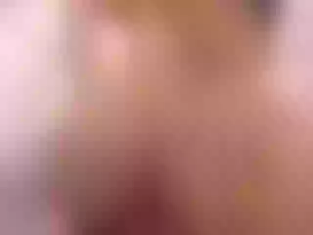 Live sex webcam photo for AlinaColeens #277013692