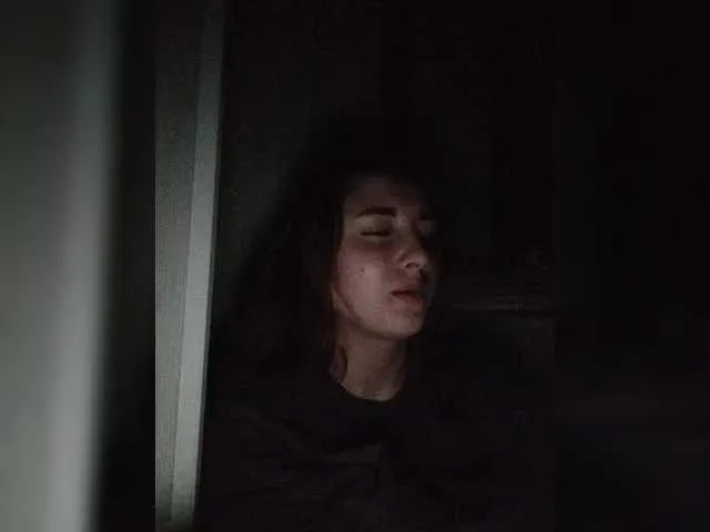 Live sex webcam photo for AlinaLili #291935462