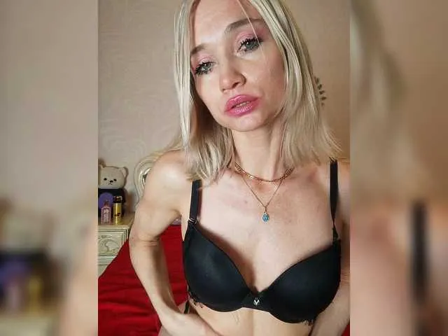 Live sex webcam photo for AlinaLoves #293415785