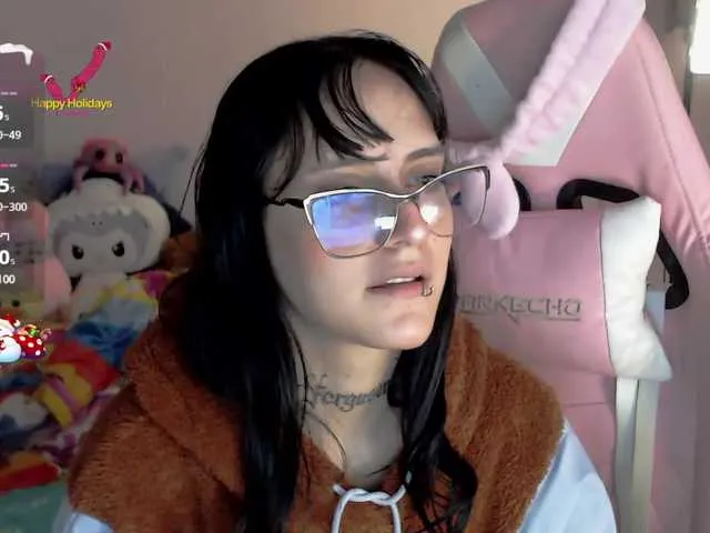 Live sex webcam photo for AlinaSvetlana #290235292
