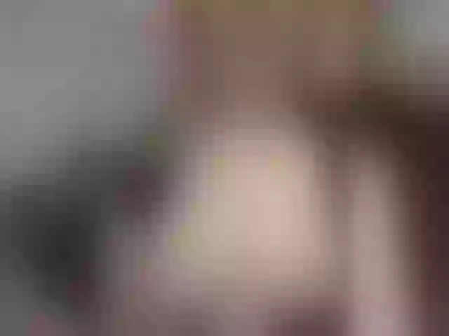 Live sex webcam photo for Alinaa #271693390