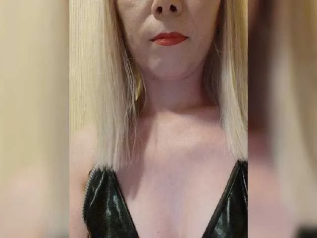 Live sex webcam photo for Alinaa #275724313