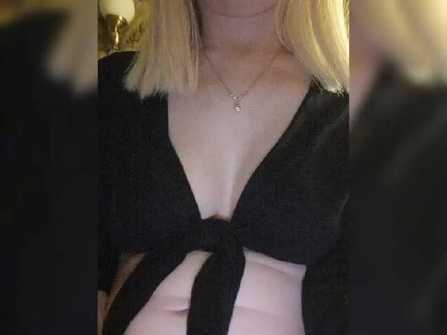 Live sex webcam photo for Alinaa #276553881