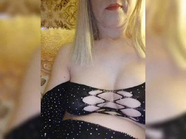 Live sex webcam photo for Alinaa #276721569