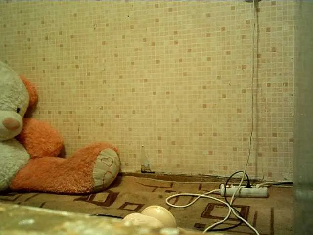 Live sex webcam photo for AlinasissyX #273156948