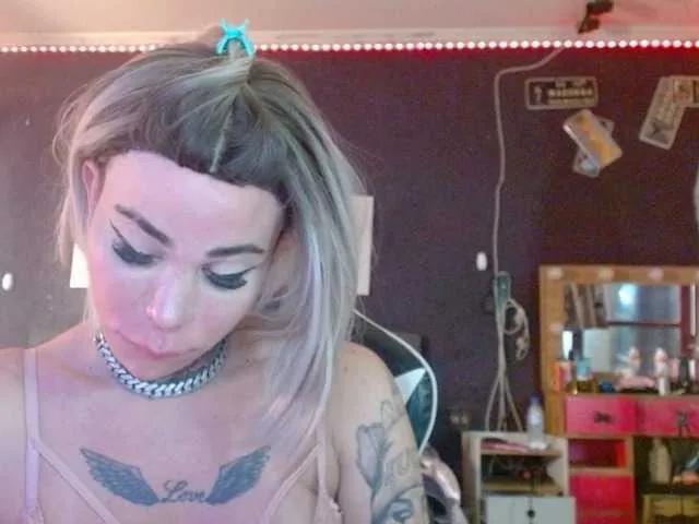 Live sex webcam photo for AlineTatuada #278147999
