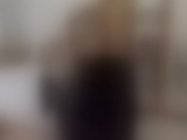 Live sex webcam photo for Alinn1 #292627107