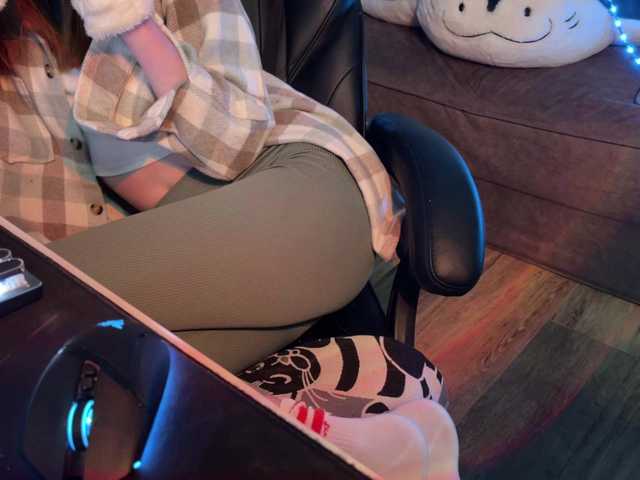 Live sex webcam photo for Alisa-Cheshirovna #291085987