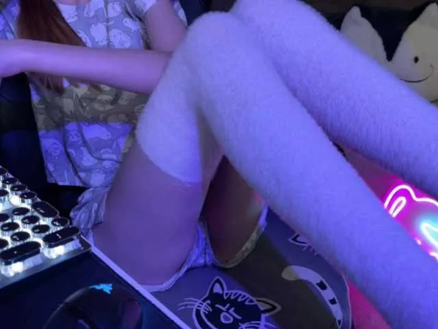 Live sex webcam photo for Alisa-Cheshirovna #291327345