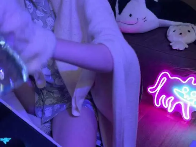 Live sex webcam photo for Alisa-Cheshirovna #291361315