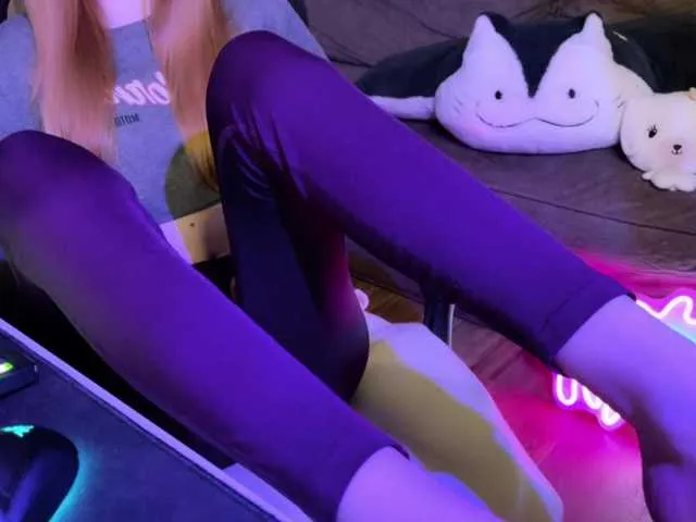 Live sex webcam photo for Alisa-Cheshirovna #291550402