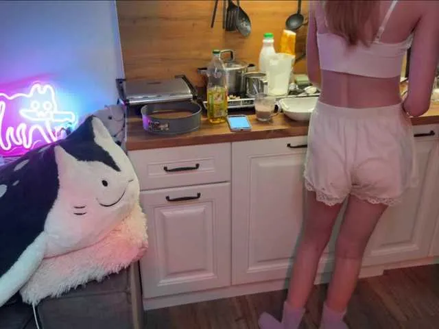 Live sex webcam photo for Alisa-Cheshirovna #291942723