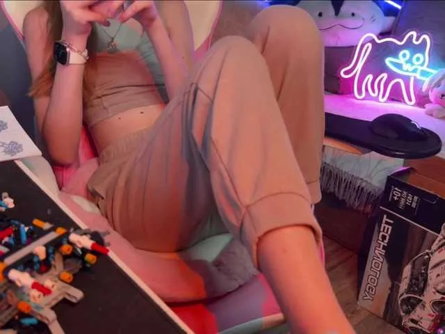 Live sex webcam photo for Alisa-Cheshirovna #292003302