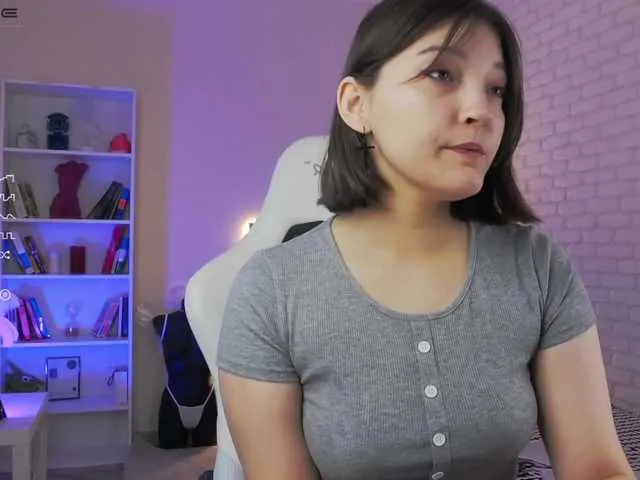 Live sex webcam photo for Alisa-Devis #275902045