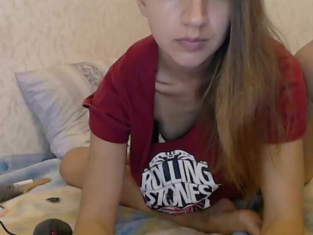 Live sex webcam photo for Alisa-W #287961346