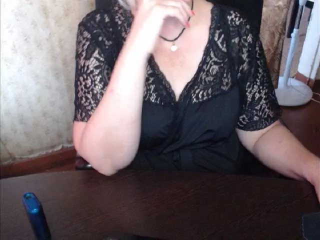 Live sex webcam photo for Alisa1917 #274269443