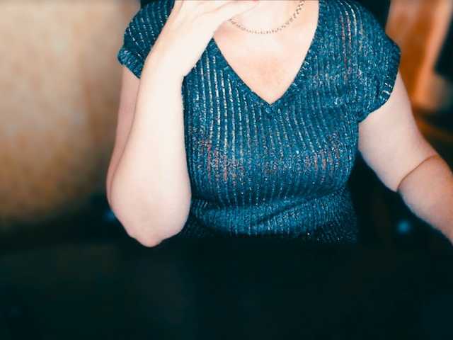 Live sex webcam photo for Alisa1917 #275968313