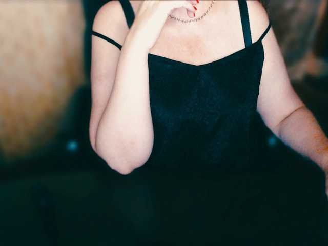 Live sex webcam photo for Alisa1917 #276006343