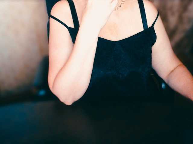 Live sex webcam photo for Alisa1917 #276160847