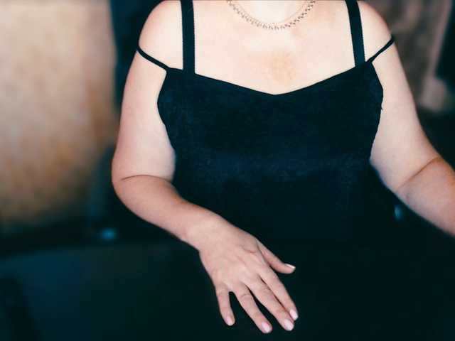 Live sex webcam photo for Alisa1917 #276177128