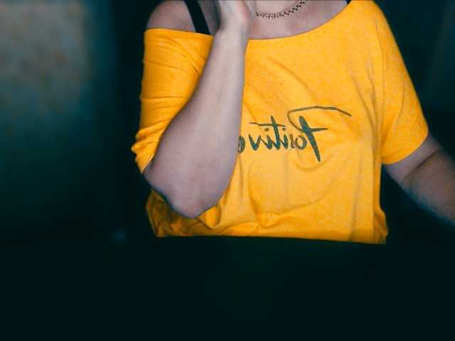 Live sex webcam photo for Alisa1917 #276235762