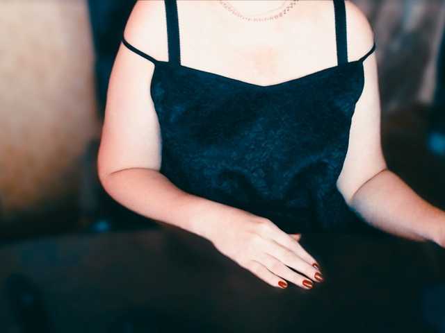 Live sex webcam photo for Alisa1917 #276375968